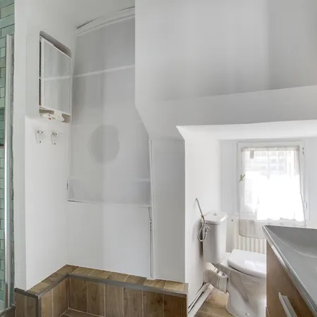 Superbe Duplex Avec Jardin Partage A Menilmontant Апартаменты Париж