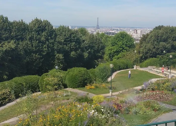 Lägenhet Superbe Duplex Avec Jardin Partage A Menilmontant *