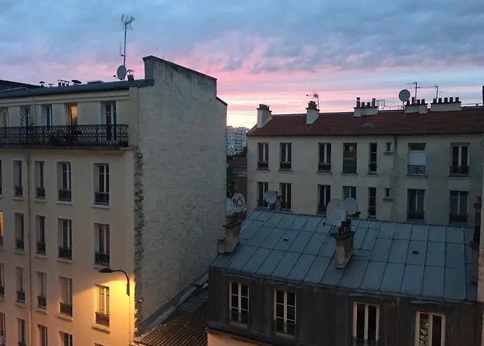 Lägenhet Superbe Duplex Avec Jardin Partage A Menilmontant *