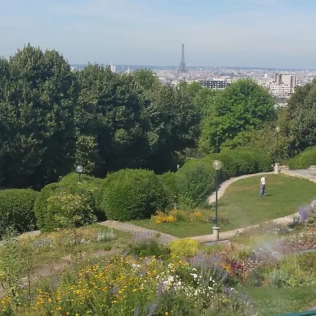 Apartament Superbe Duplex Avec Jardin Partage A Menilmontant *